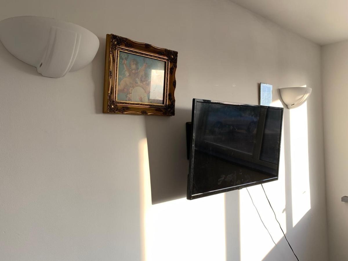 Beach Front Apartment With Free Parking, St Annes 莱瑟姆-圣安妮 外观 照片